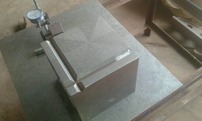 Cast-iron square box inspection measuring pliers artificial lineation square box manufacturer spot hot-pin flush-drilling promotion volume