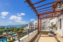 Sanya Yalong Bay Aegean Suite Resort Extreme three-bedroom one-hall sea View Suite with simple kitchen