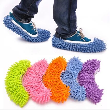 Indoor slippers floor cleaning slippers lazy people drag shoe covers can be removed and washed winter men and women style cleaning shoe covers a pair