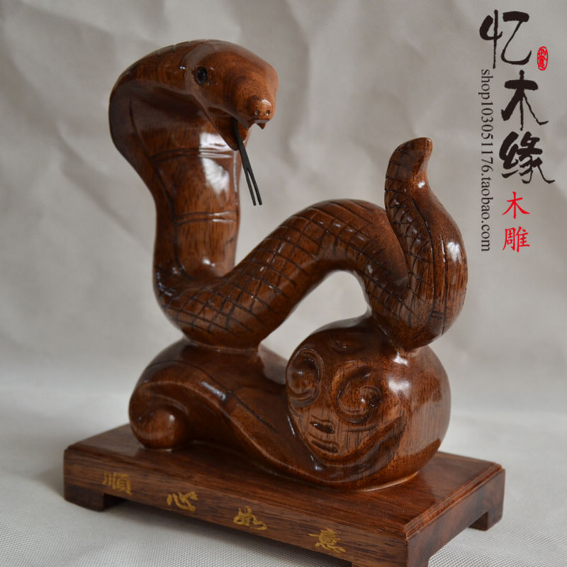 Wood carving duozodiac zodiac Feng Shui Snake with Smooth Heart Ruyi Golden Snake Lay home Residence Ornament Solid Wood Craft Gift Hem Snake