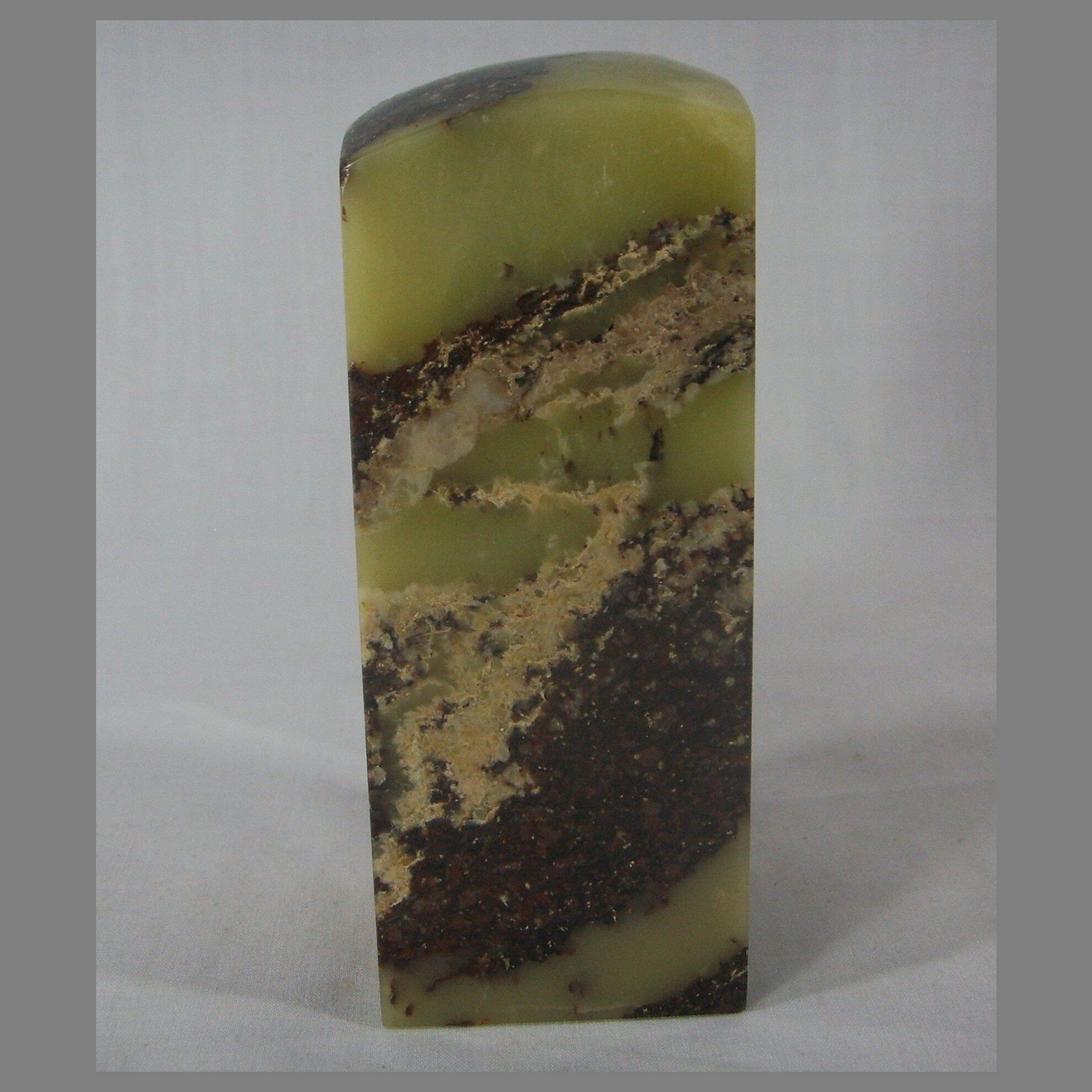 Plywood Freeze Seals Beautifully Green Fields Gold Stone Seal Engraving Square Vegetarian Pure Artisanal Art Collection Gift to friends and relatives Gift Genuine Products