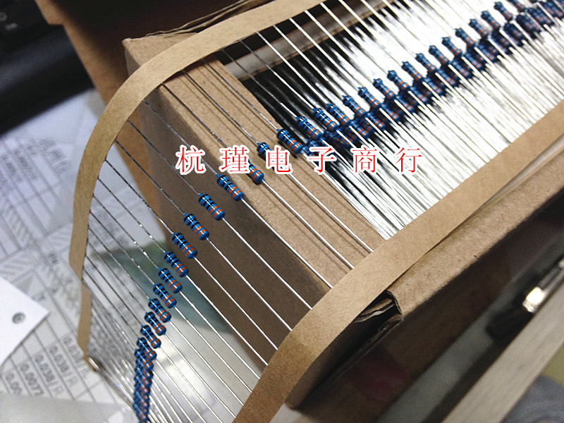 5 Colors Ring Carbon Film Resistor Band 1 4W 330R 330 Ohm 5% 5000 Pieces Box 33 Yuan