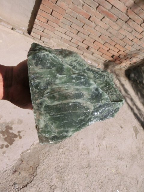 151026 Jade raw material bare stone natural raw stone Qinghai Kunlun Yushan material sapphire 3 9 kg