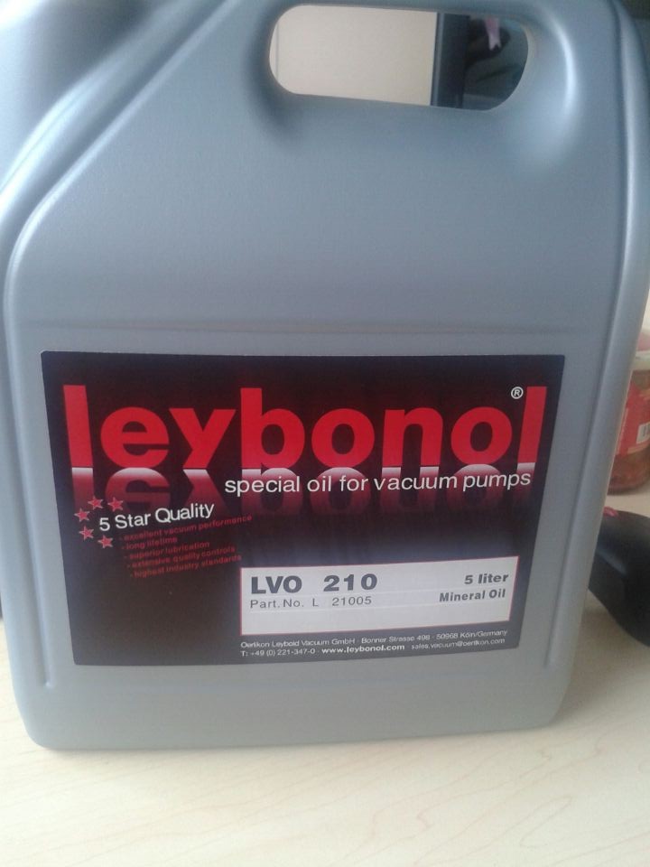 German imports Leybold Leippel LVO120 vacuum pump oil 5 liters of packaging spot Regular invoice