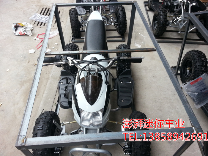 Electric start petrol small four wheels 4 punch 49CC Mini four-wheeled cross-country petrol engine car Mini beach car