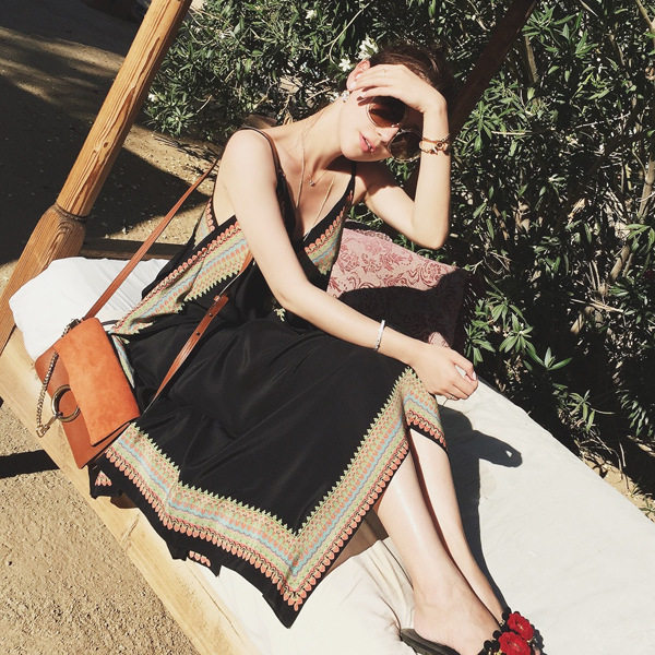 Seaside holiday skirt Boho mid-length skirt Beach skirt Thai Phuket dress Sexy suspender skirt for women