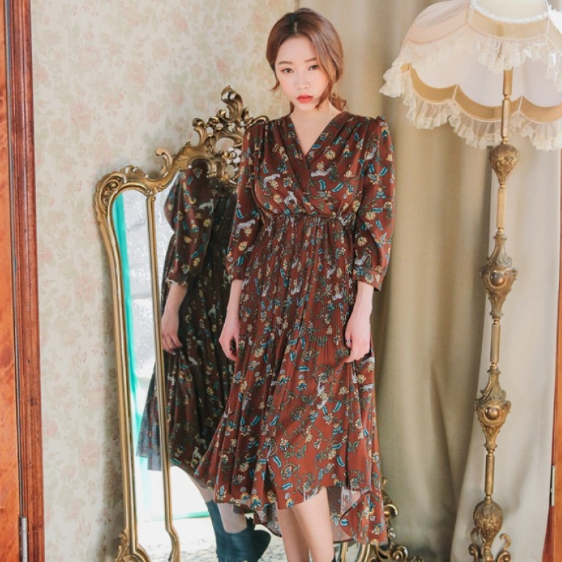 韩国stylenanda官方正品 褶皱and印花元素V领连衣裙-棕色