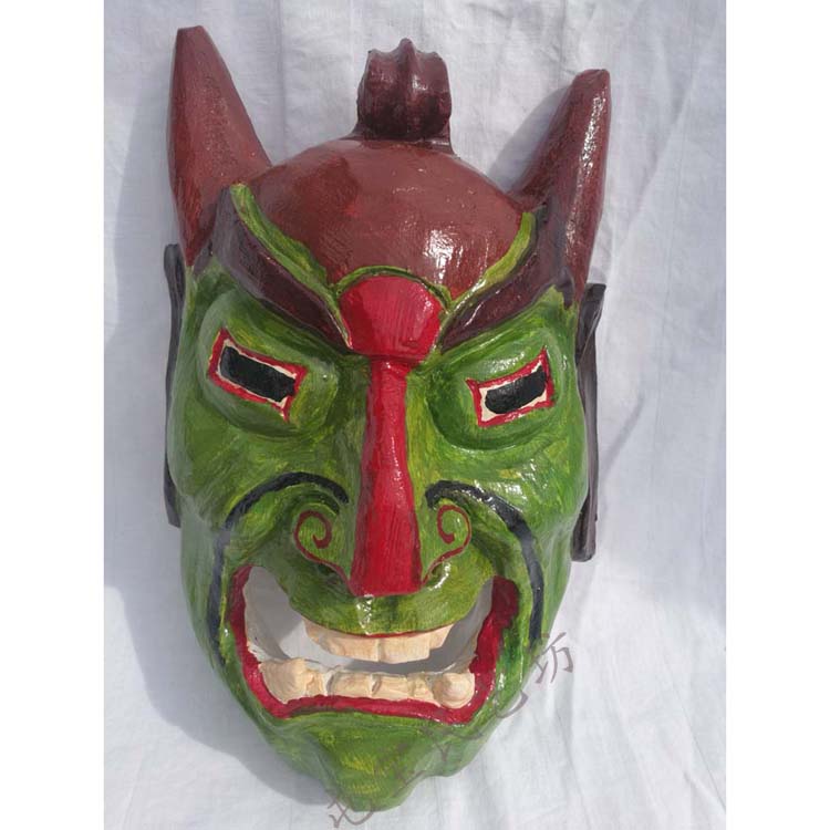 Wen plays the collection of folk national color paintings all hand-carved rural wooden carving dimension mask