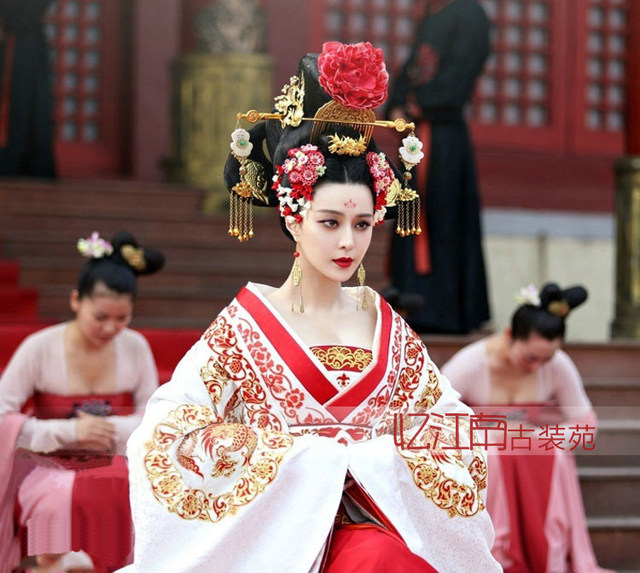 Bride's Wedding Attire, Hanfu Style Ethnic Wedding Dress, Traditional Chinese Wedding Costume, Wedding Gown