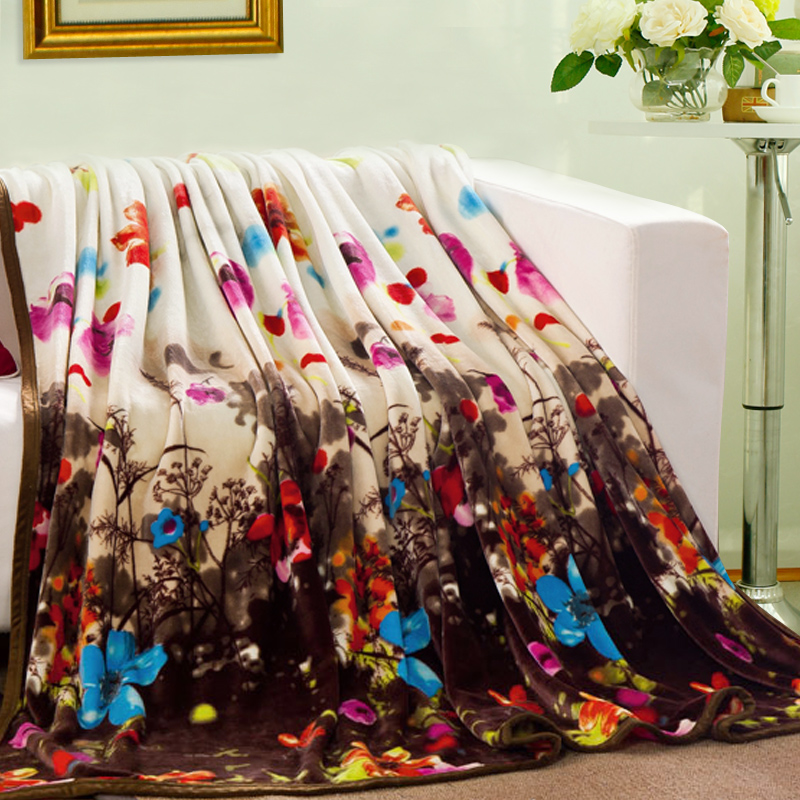 ��ɫ����̺���λ�԰ë̺