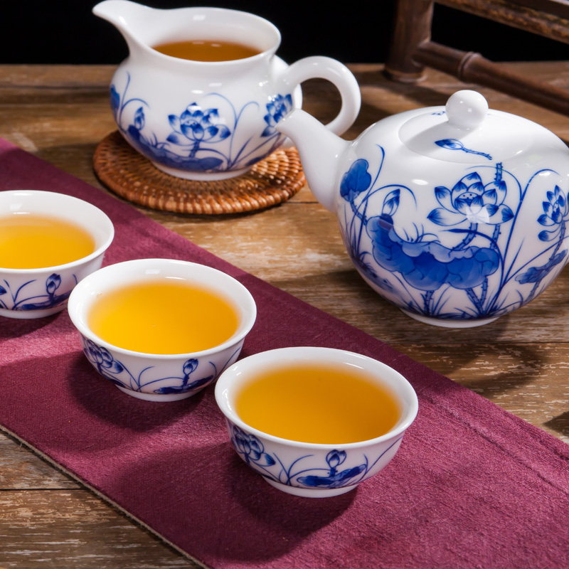 Jingdezhen hand - made ceramic kung fu tea set manual white porcelain teapot fair a complete set of tea cups