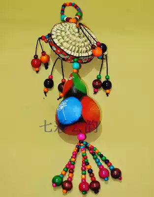 Yunnan ethnic straw drum wind chimes Dongba painted gourd ornaments bar dining room ornaments car accessories wholesale