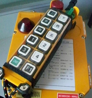 Taiwan Yuding F24-12D driving wireless aerial crane electric crane crane driving industrial remote control