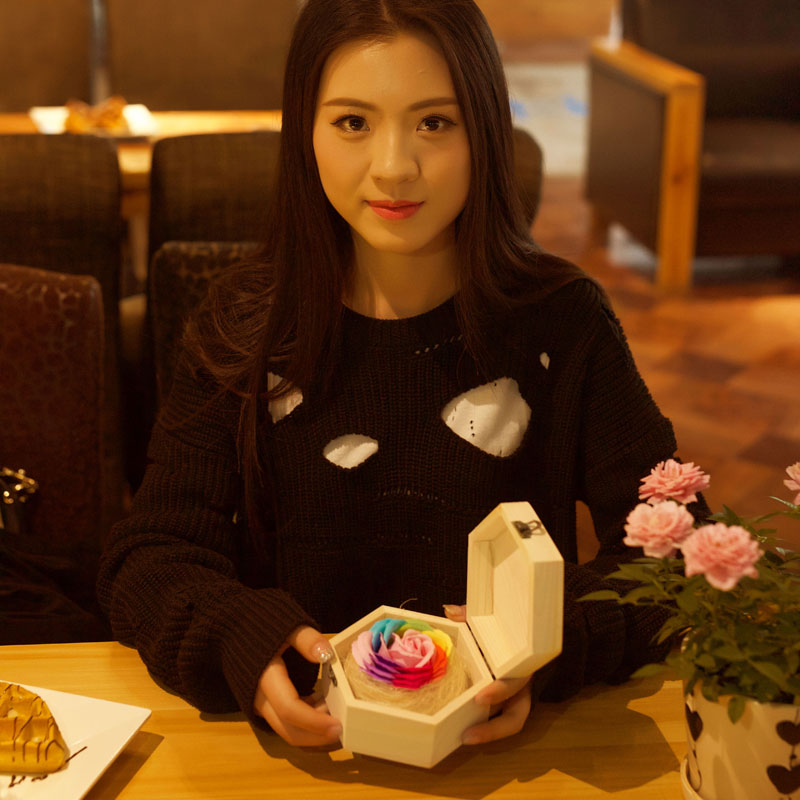 永生花礼盒玻璃罩玫瑰花摆件香皂花干花送女朋友生日情人节礼物