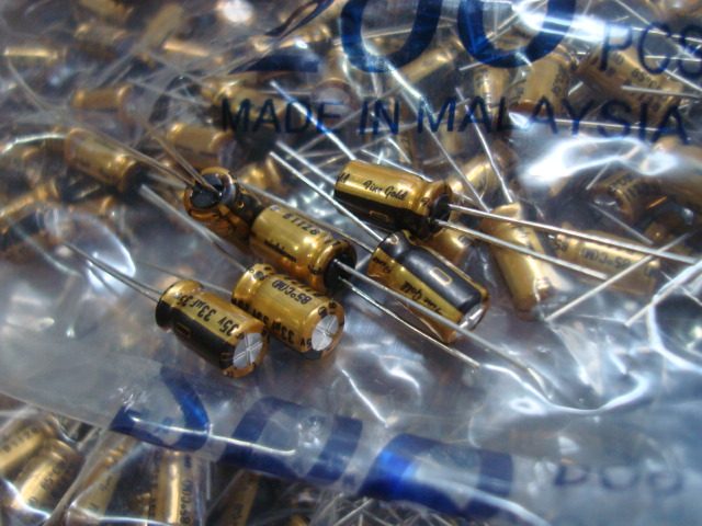 Nikon nichicon 33UF 35V FG Signature series fine gold black character gold dress audio capacitor