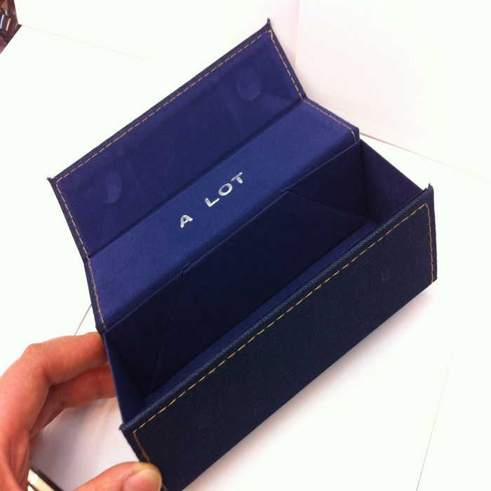 High-end handmade glasses accommodating box small PU glasses case fashion portable light riding and anti-fall