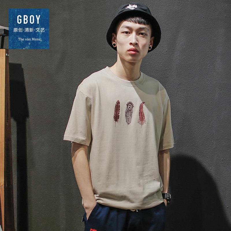 GBOY夏季日系文艺羽毛印花T恤男短袖青年宽松水洗半袖体恤短tee