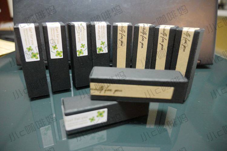 5 Customized 4 grams of lipstick tube special stickers optional black lipstick packaging kraft carton