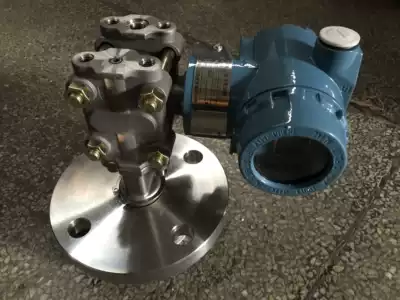 Differential pressure transmitter Absolute pressure transmitter In-place display liquid level meter Smart diffused silicon transmitter with HATE protocol