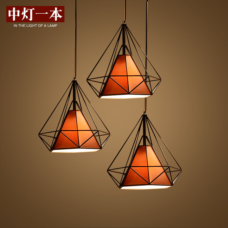 �е�һ����ʯ����