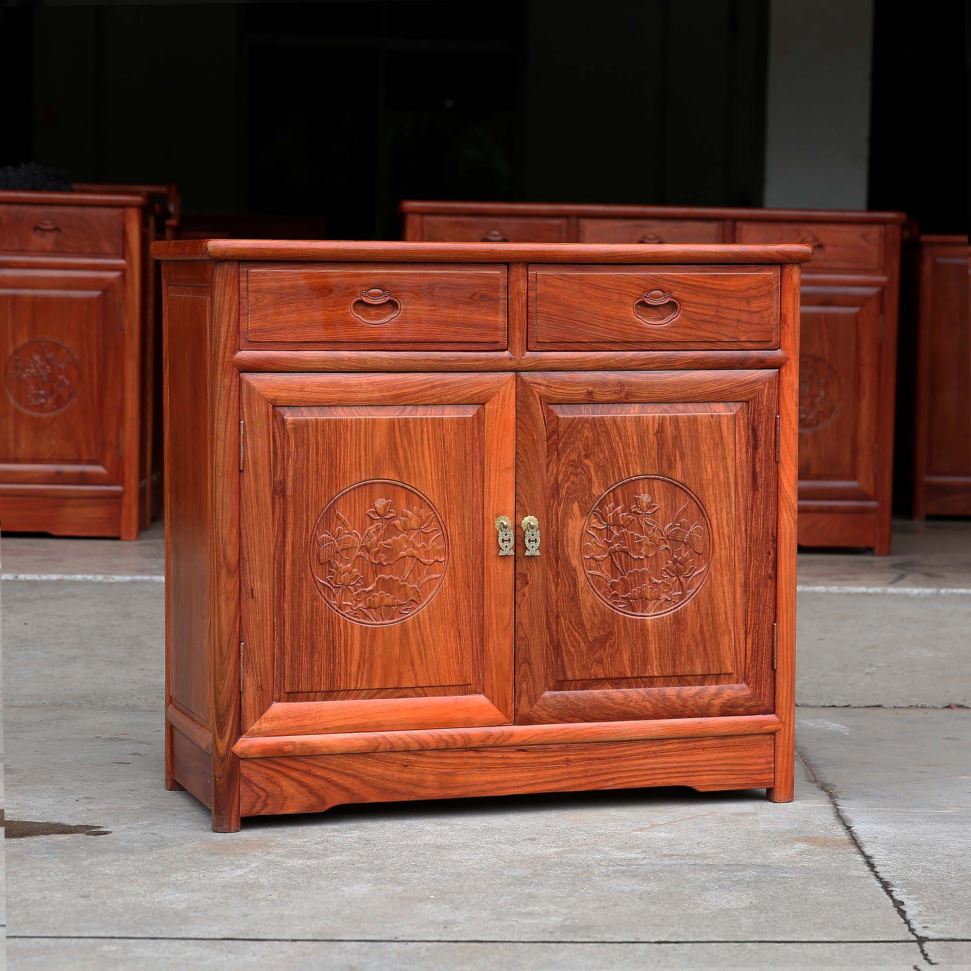 ���ɿ�ʽ���޻���ľ�ͱ߹�