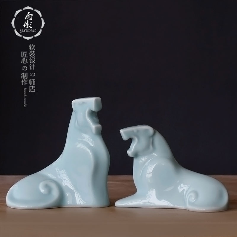 Jingdezhen ceramic shadow green soft adornment style ceramic lion home furnishing articles household ceramics to the lion