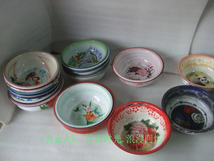 Old enamel face disc old enamel washbasin collection available with props Classic nostalgic wall decoration a lot of ordering