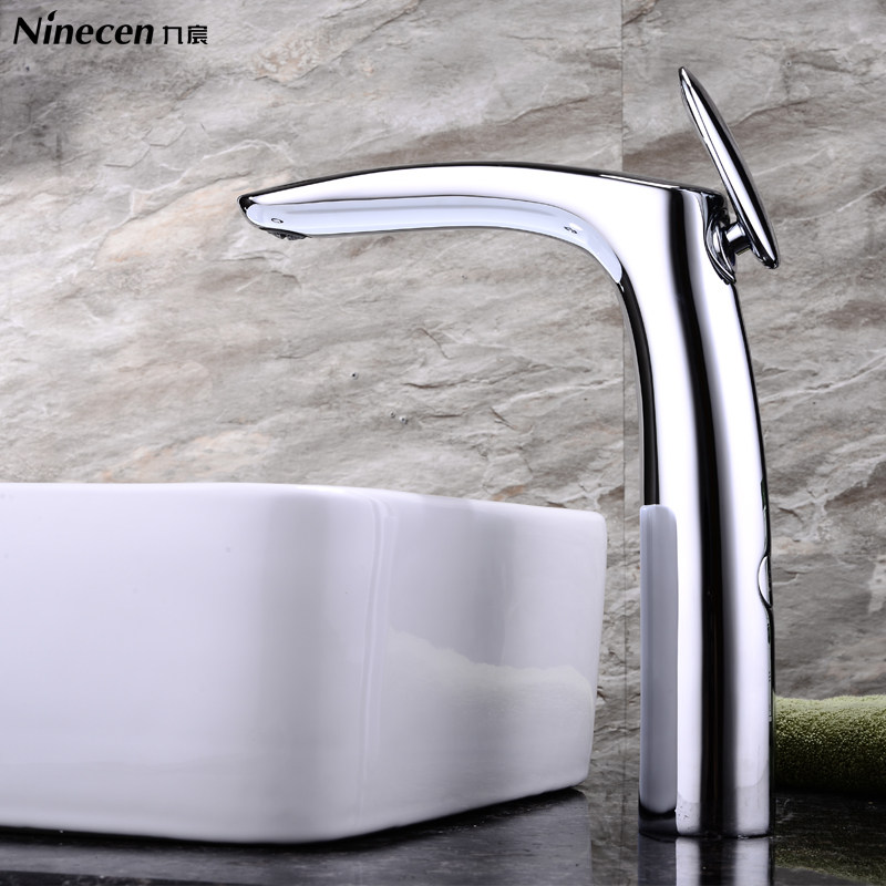 �����ԡ���׵���ˮ��ͷHET��0001