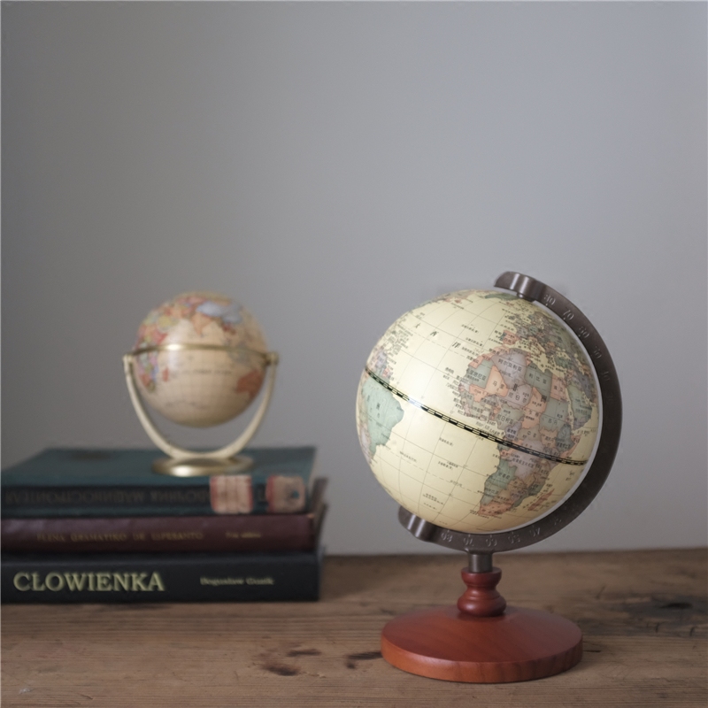 Recommend retro retro yellow Chinese and English version of the universal globe decoration map study decorative gifts