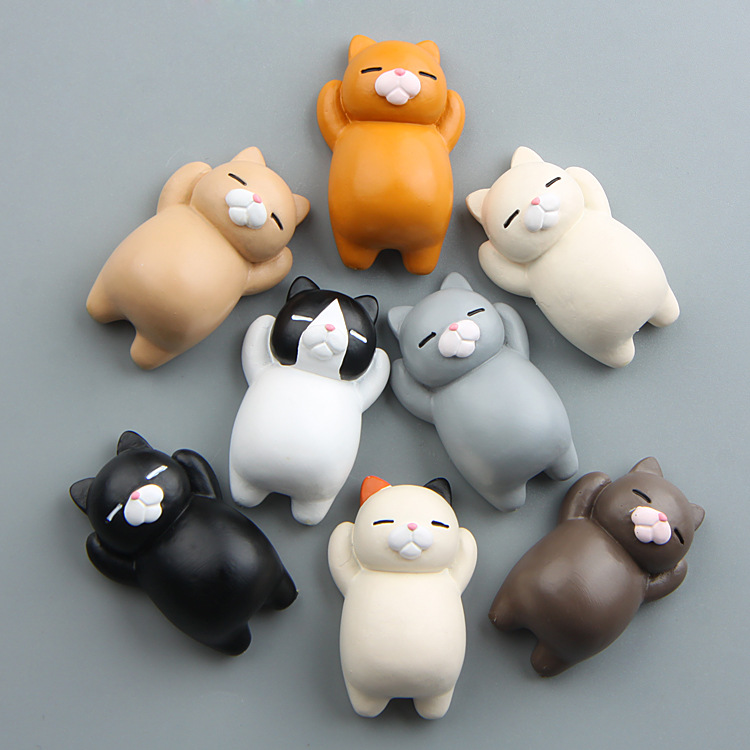 Japanese REAL CAT CARTOON CREATIVE STEREO MAGNETIC BUCKLE FRIDGE STICKER SUCTION MAGNET MAGNET MOBILE PHONE PROTECTIVE SHELL MATERIAL