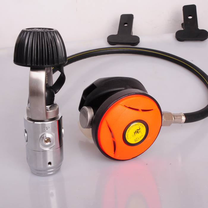 Huacheng first-and second-stage suction device diving first-and second-stage pressure reducing valve Shanghai origin guarantee