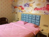 Nanchang Jiangke Theme Hotel features single rooms