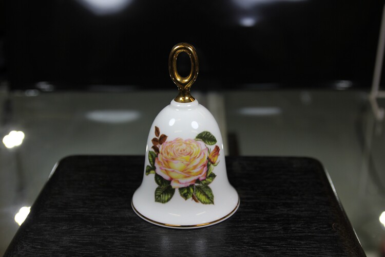 British Bone China Porcelain Porcelain Bell Bell bell Decorative Bell Rose Flower Series Reservee