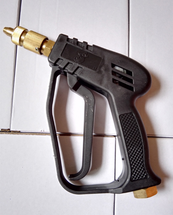 Black cat 55 58 type car wash machine high pressure water gun Copper gun head plastic gun Car wash yard cleaning machine car wash water gun