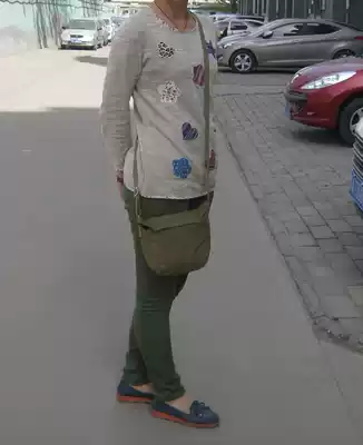 Stock 60 70 s gas mask outside satchel bag military satchel bag red era nostalgic classic