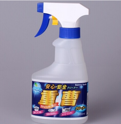 Japan imports ROCKET kitchen oil stain cleanser heavy Cao Xiaosu spray to oil stain cleaning agent