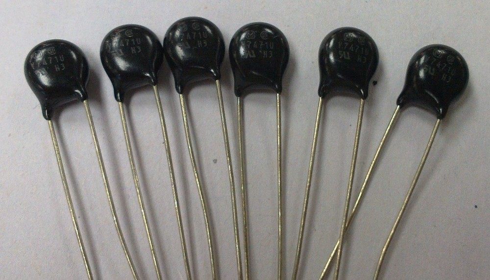 Panasonic varistor V7471U 470V varistor ZNR ERZV07D471 7K471 7D471K