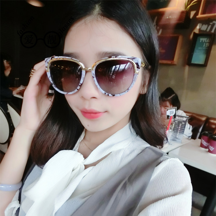 AIDJ Love Beautiful New Elegant Polarized High-definition UV Sun Glasses Lady Trendy Features Mirror Glasses Sunglasses