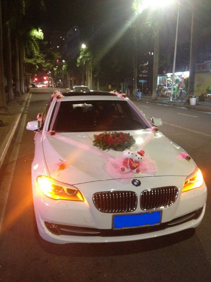 Lmao Famous City High State Chemical state Xinyi Electric white rental car wedding gift car rental service flower car BMW Benz Audi Porsche