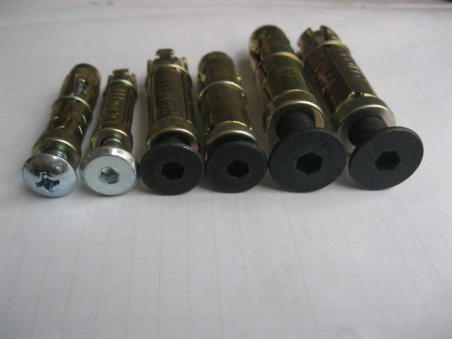 Expansion screw hexagon expansion screw Three pieces four pieces with rod hexagon expansion screw pull explosion expansion
