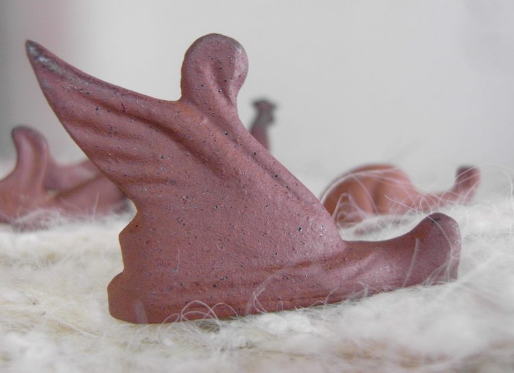 Swan swaying pieces Yunnan Jianshui Purple Pottery Pen Rack Tea Favorites of the old factory Old Tao