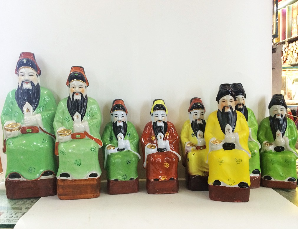 The Great Officer of the Heavenly Officer Ceramic Crafts Statue of multicolor 8 inches 10 inches 12 inches