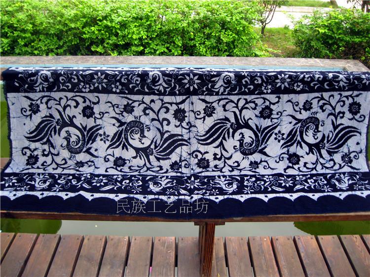 Batik horizontal wall hanging painting Anshun batik hanging cloth home decoration Guizhou ethnic dyeing single layer hanging painting