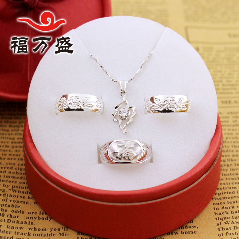 Fu Wansheng silver necklace diamond pendant female earrings Silver ring Classic Fu word silver jewelry three-piece set to send mom