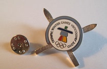 2010 Vancouver Winter Olympics Badge 3D Version Sled Badge With Original Packaging