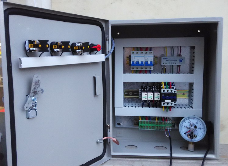 4KW constant voltage water supply control box Electric contact control pressure gauge upper and lower limit control