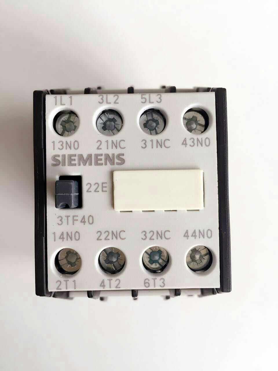 Siemens contactor 3TF4022-0XMO 4 5KW 9A 2 open 2 closed auxiliary
