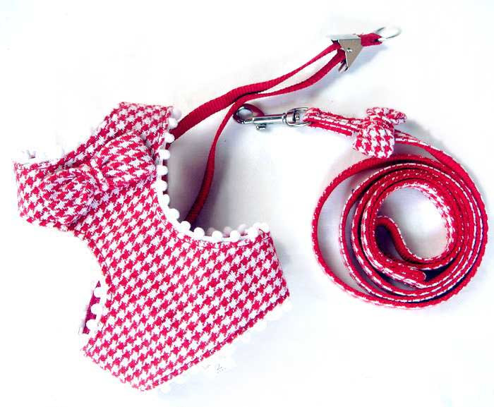 Japanese boutique plaid chest strap traction rope set small and medium-sized dog bichon poodle teddy pet leash