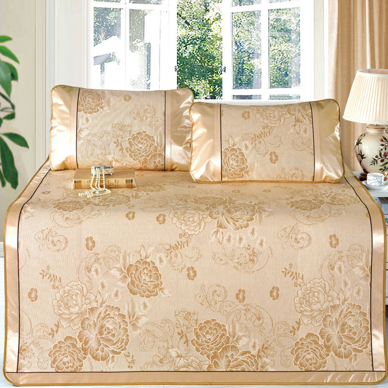 ����˹�˿��۵��ļ�ϯ��AN32545521