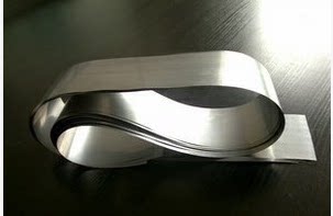 Battery class with high purity zinc foil